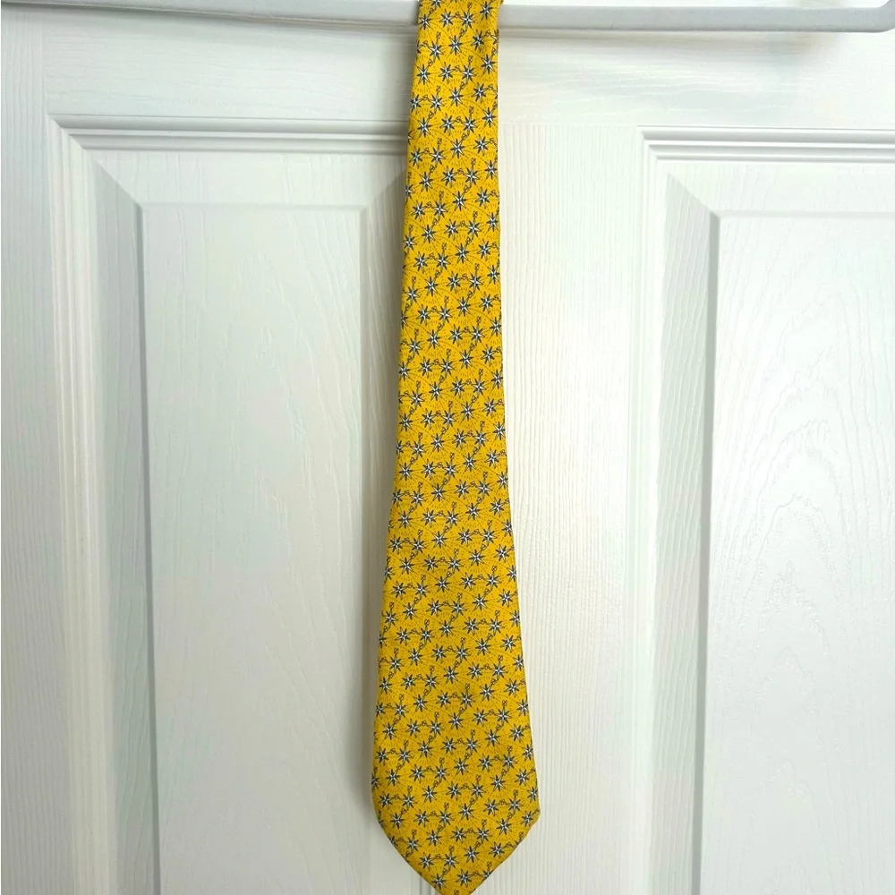 Vineyard Vines Nautical themed Yellow and Blue boys Patterned Tie